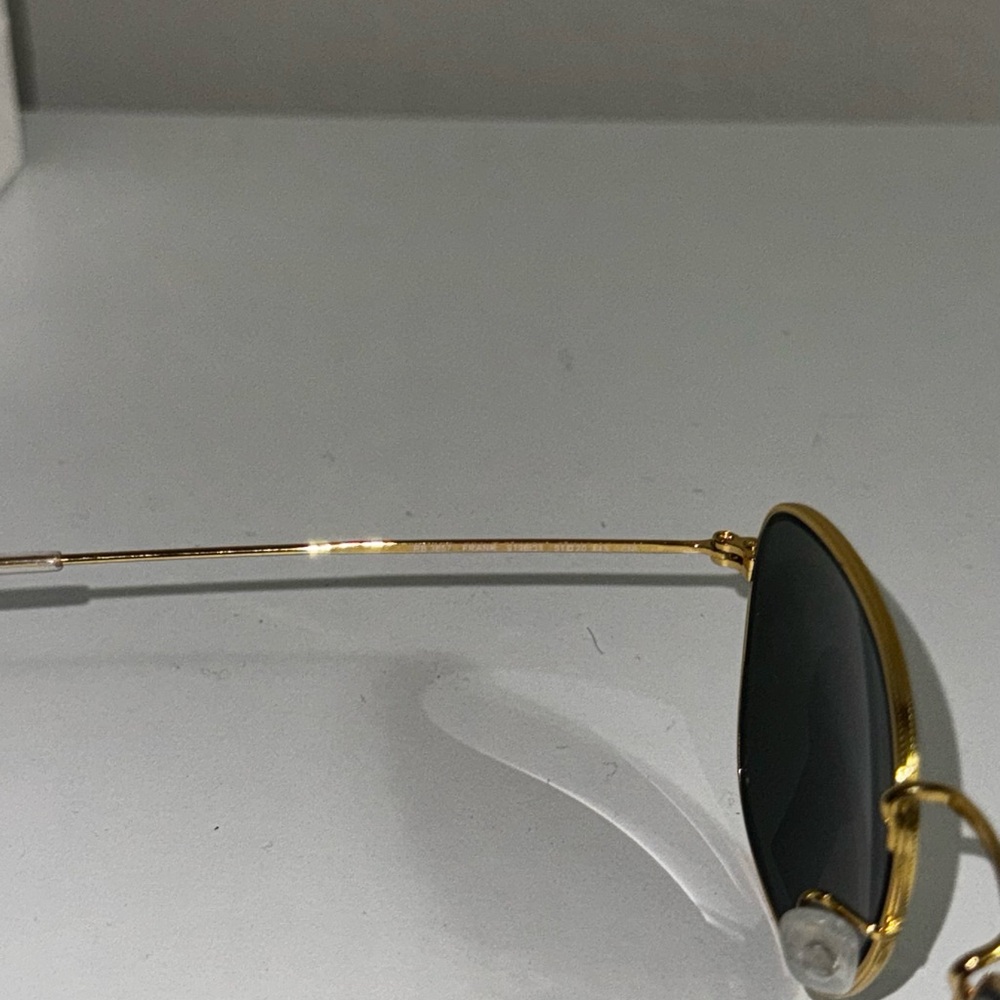Ray-Ban Gold Frame Sunglasses with Dark Lenses - Picture 4 of 9